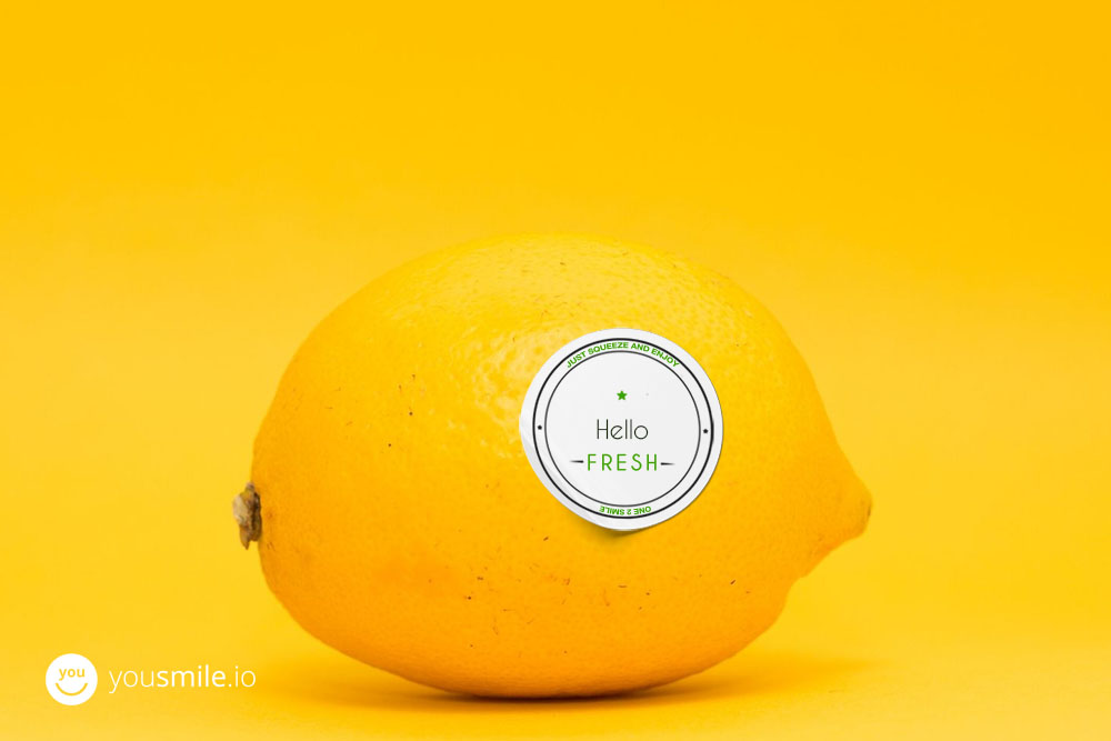 Lemon motif with a Hello greeting